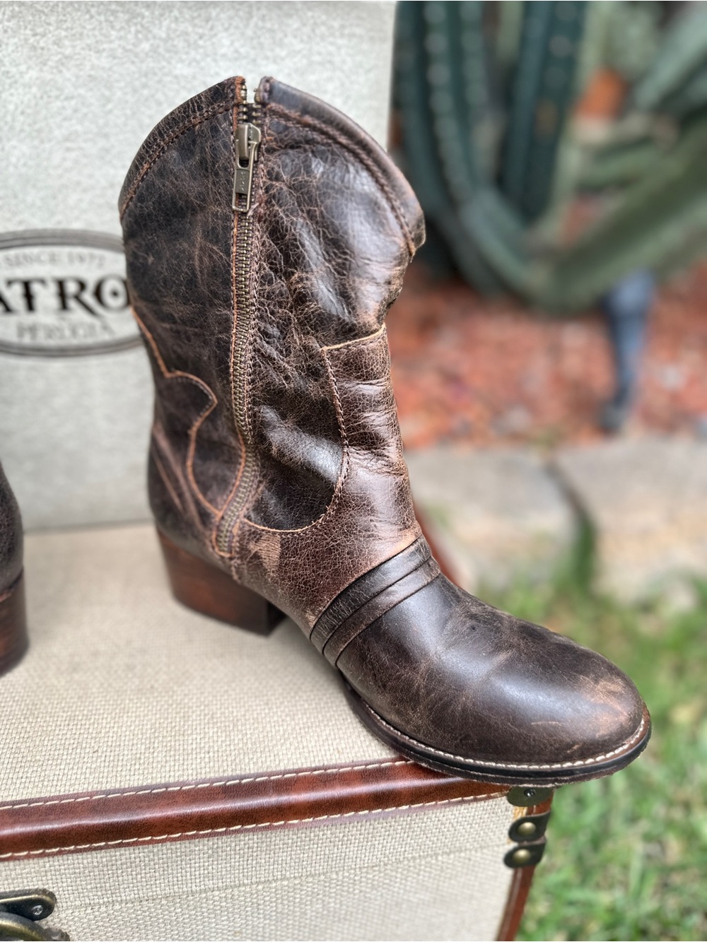 Patrón Studded Brown Leather Western Boots - Picture 5 of 15